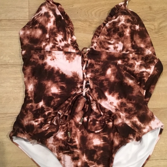 Lace Up One Piece Bathing Suit - Picture 3 of 5